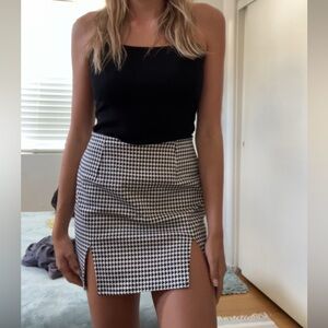Classic Black and White Houndstooth Skirt